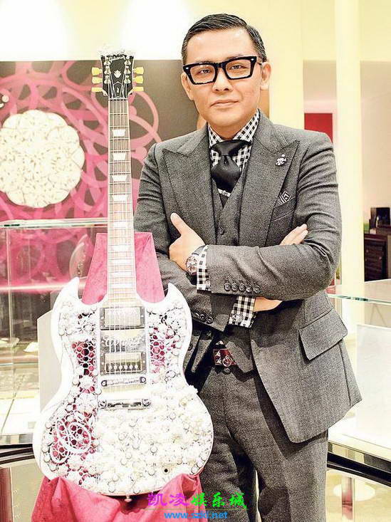 雷颂德全球最贵钻石吉他 破吉尼斯纪录
