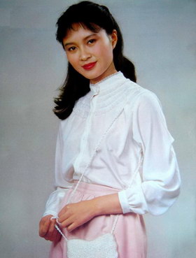 图揭80年代绝色女星:李小璐妈妈清纯 潘虹撞脸王菲