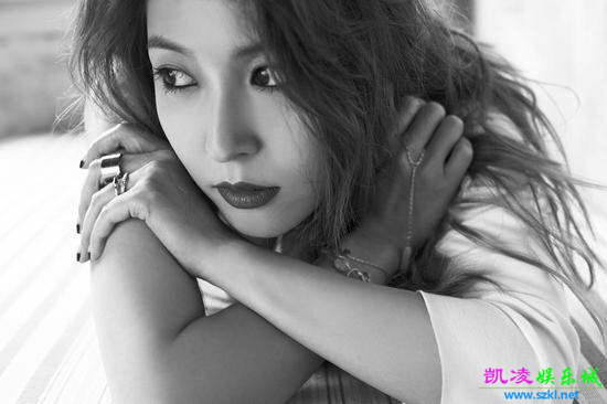 女神回归:韩歌手BoA今晚公开全新专辑