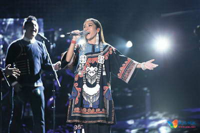 吉克隽逸演唱的《不要怕》也获得了崔健赞赏。
