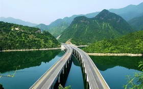 美景如画之中国最美的高速景观四（18P）