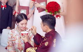 隆诗婚礼也是一部吴奇隆事业发展史