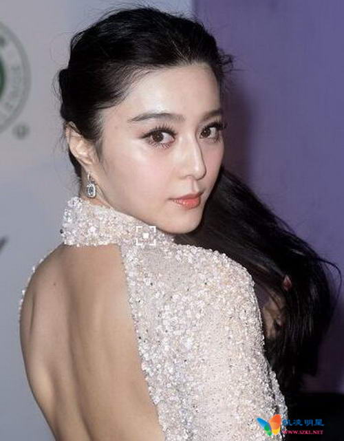 刘亦菲绝美裸背照曝光 除了美貌她们的背影更迷人