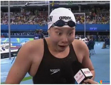 傅园慧在里约奥运会上凭借表情包成为今年的第一网红
