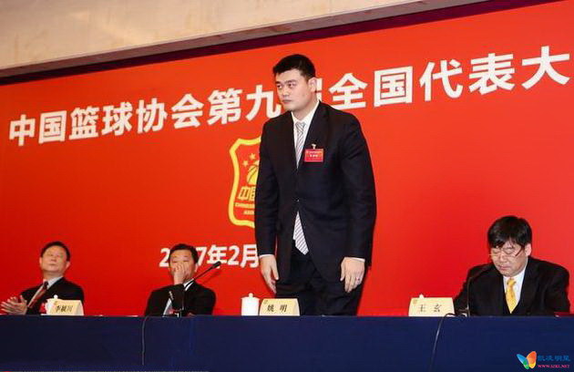 姚明全票当选新一届中国篮协主席