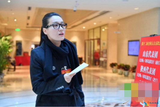 谭晶到云南代表团驻地报到。中国青年网记者 郭蕾 摄