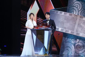 马丽出席上合组织国家电影节 担任开奖嘉宾宣布最佳女演员